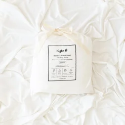 Fitted Sheet with Pillowcases in Cloud