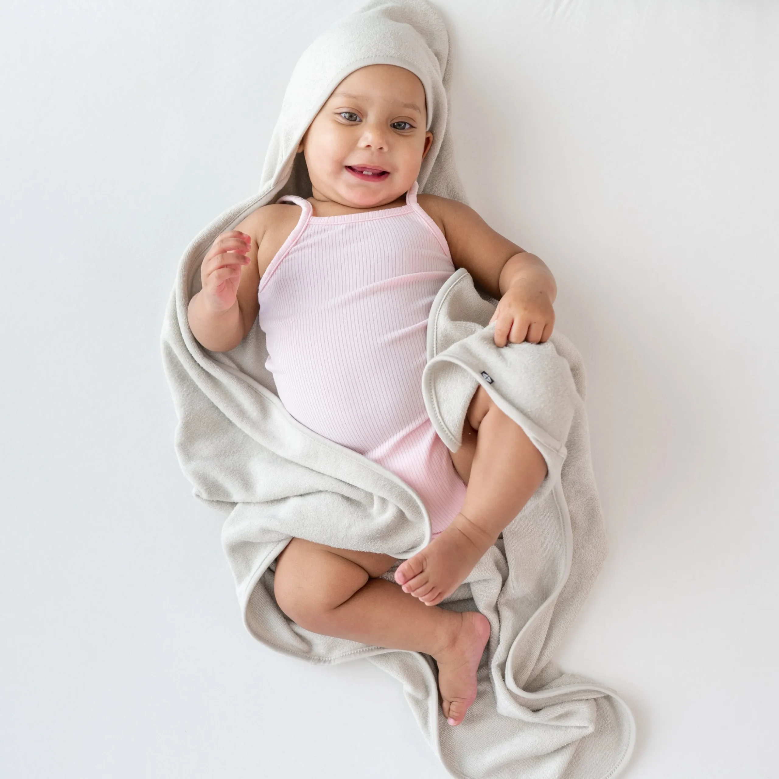 Hooded Bath Towel in Oat