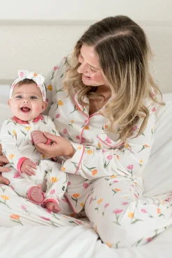 Long-Sleeved Women's Pajama Set in Tulip