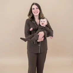 Long-Sleeved Women's Pajama Set in Espresso with Cloud Trim