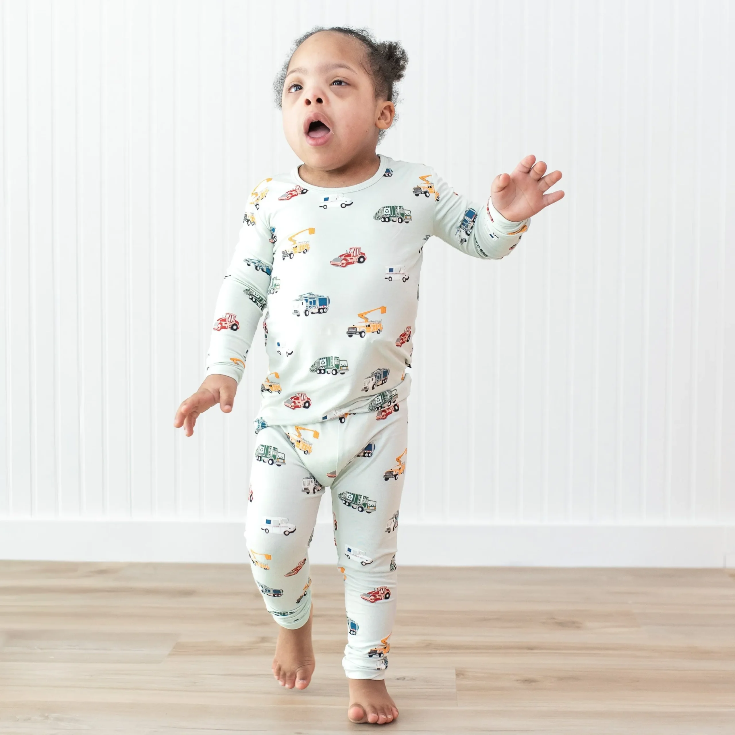 Long Sleeve Pajamas in City Vehicles