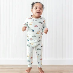 Long Sleeve Pajamas in City Vehicles