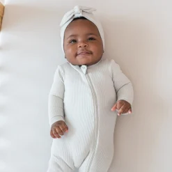 Ribbed Zipper Footie in Oat