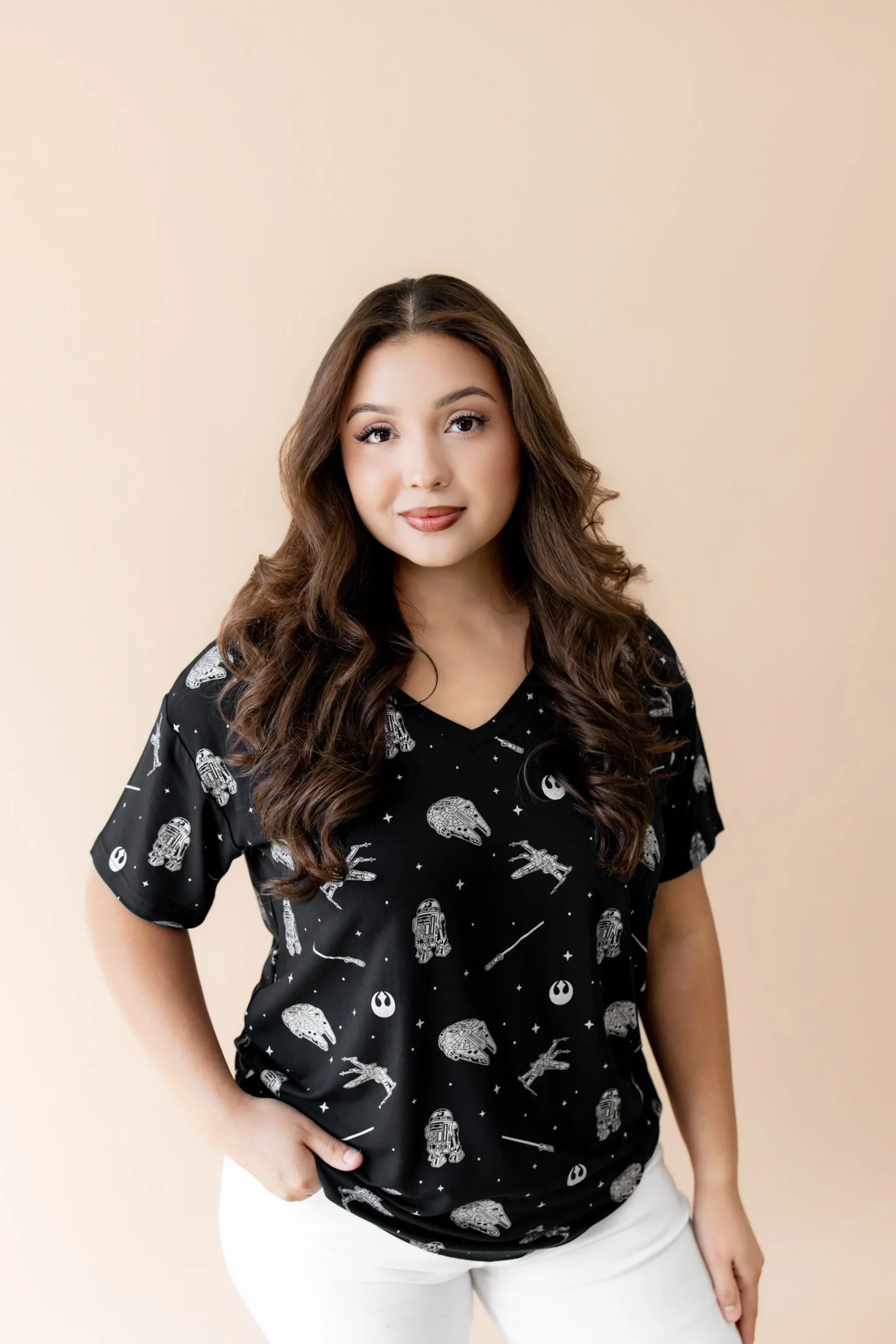 Women's Relaxed Fit V-Neck in STAR WARS™