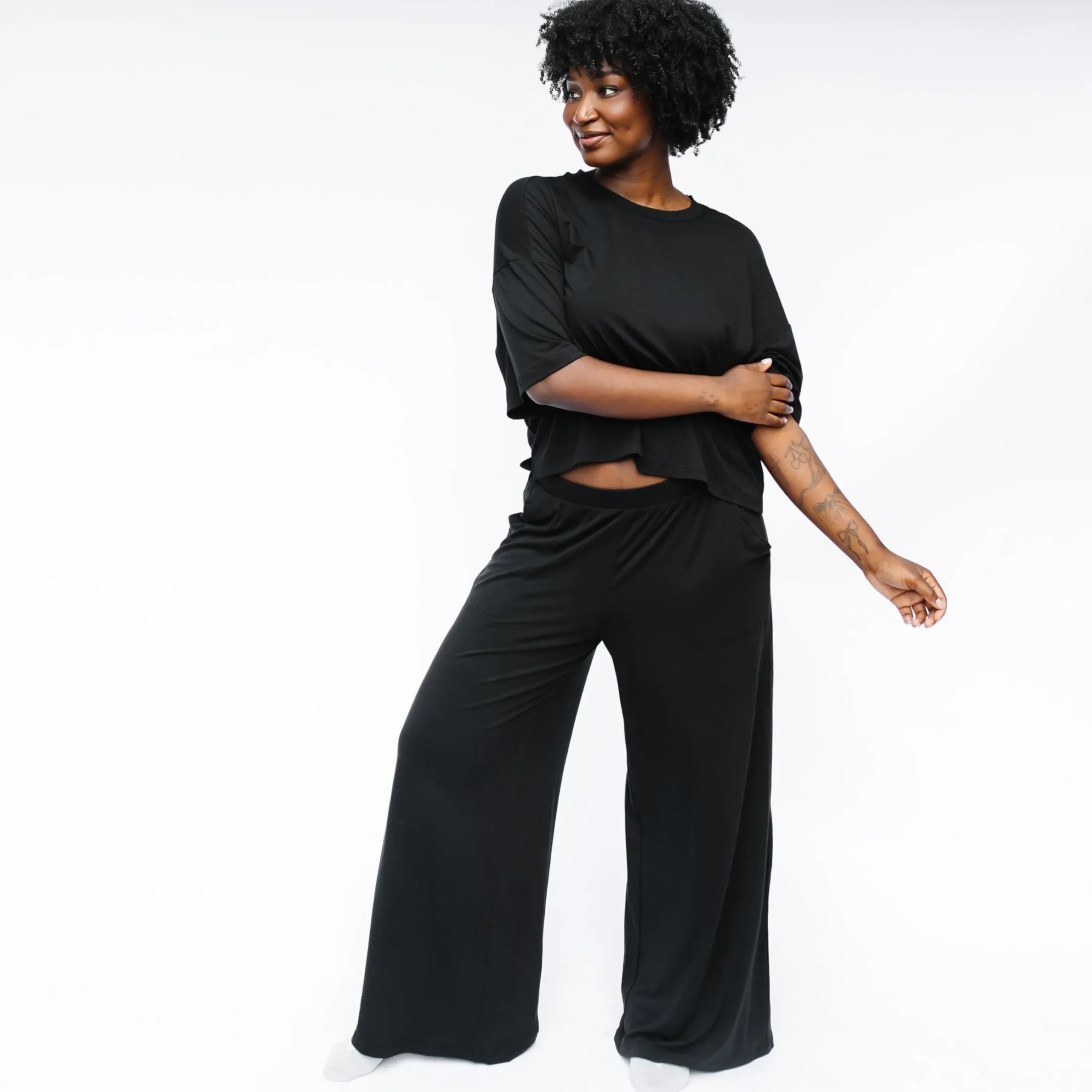 Women's Wide Leg Pant in Midnight