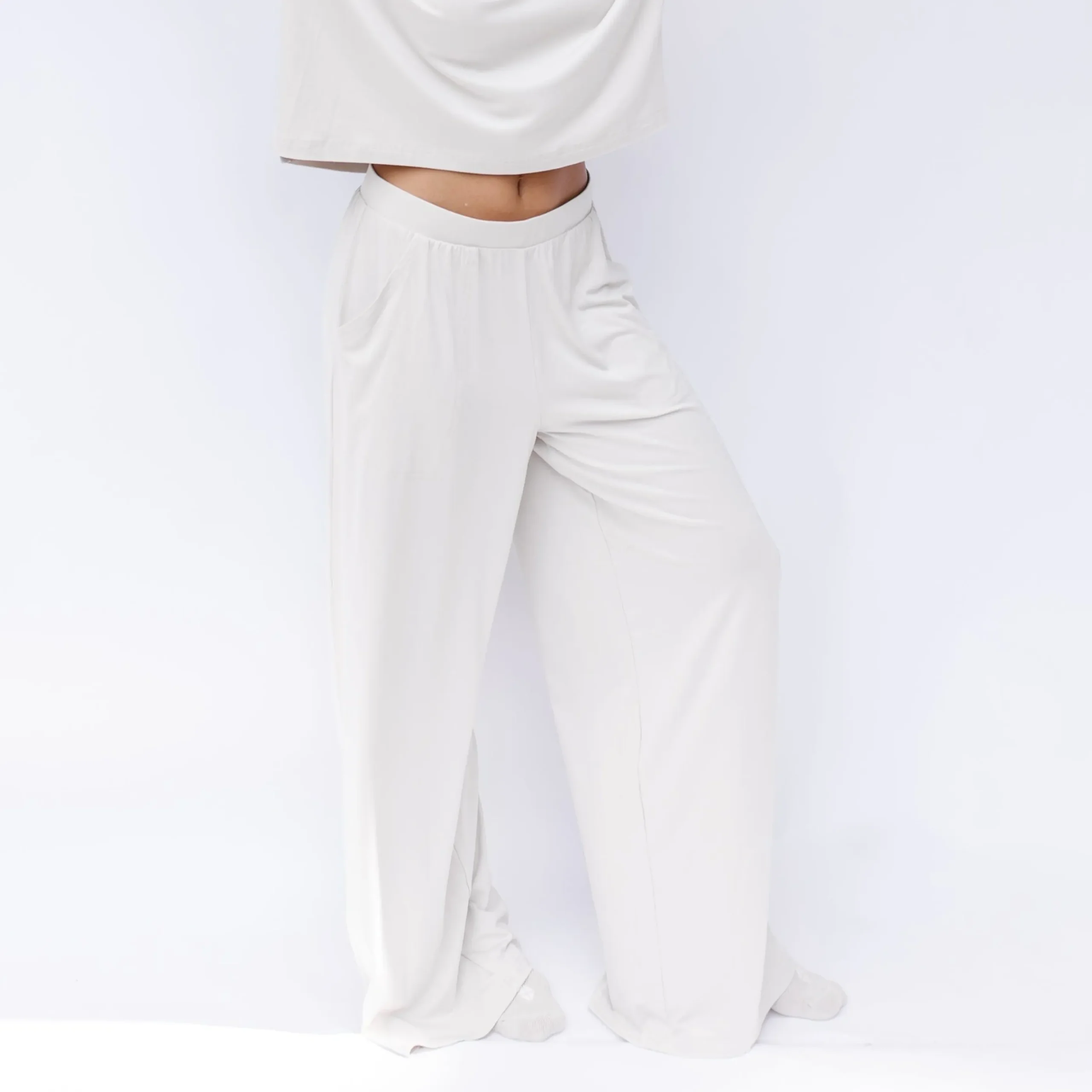 Women's Wide Leg Pant in Oat