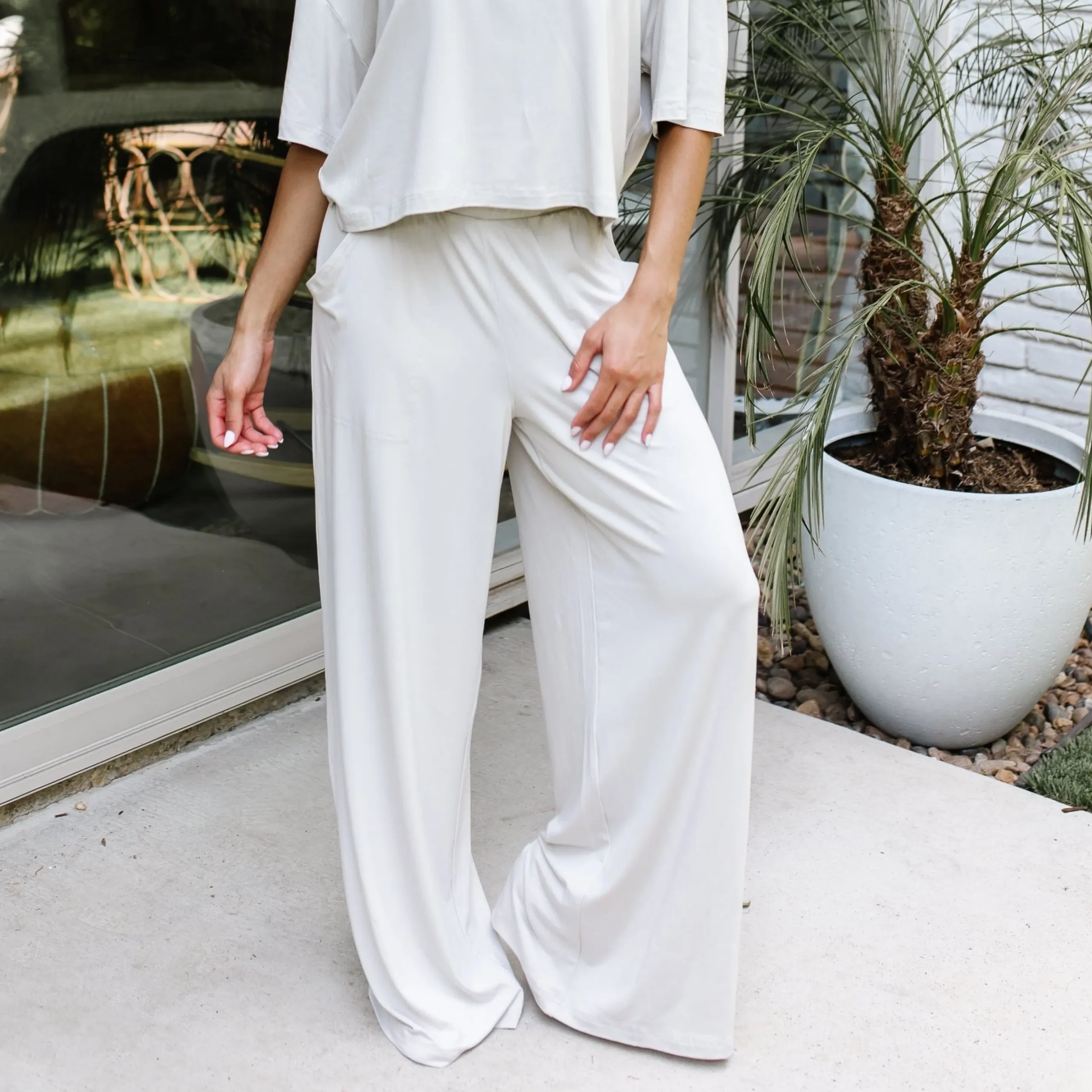 Women's Wide Leg Pant in Oat